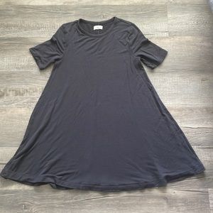 Lou and Grey Size M T-Shirt dress in Grey!